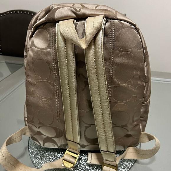 Coach Auth Signature Poppy Daisy Applique Backpack Khaki Pink Gold Blue - Picture 3 of 4